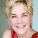 Kassie DePaiva als Self / Bobbie Joe