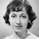Beatrice Hagen als Ziegfeld Girl (uncredited)