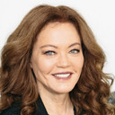 Maren Jensen als Lt. Athena