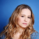 Theresa Scholze als Alisa Lenz