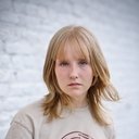 Janaïna Halloy Fokan als 