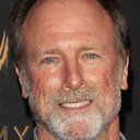 Louis Herthum als Chief Collins