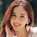 陳欣予 als Zheng Xiaotong