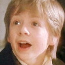 Kieran Hughes als Peter Cratchit