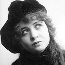 Barbara Gilroy als Sibil Ainsworth