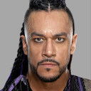 Luis Martinez als Damien Priest