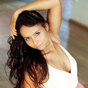 Latoya Rafaela als Com. officer