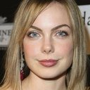 Amanda Walsh als Glory Lorrain