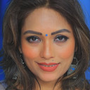 Zoya Rathore als 