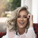 Christel Van den Bergh als Martie Cronje