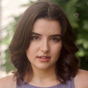 Emma Herlong als Logan