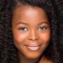 Naya Desir-Johnson als Foster Sister