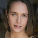 Marion Prebble als Aunty Liv