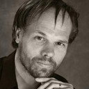 Aaron Lee Reed als Businessman