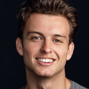 Cameron Robbie als Malcolm/ Menace