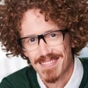 Andrew Kirkley als Sports Bar Guy 2