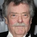 Bernard Fox als Lieutenant