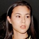 Adelle Lutz als Mari