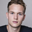 Seb Carrington als Junior Crew Member