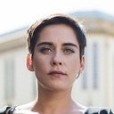 María León als Amanda