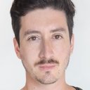 Daniel Leyton als Enzo