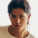 Kyle Echarri als Olsen Bonifacio