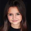 Scarlett Spears als Young Dora