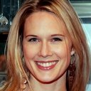 Stephanie March als Julie - Associate #1