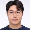 황동현 als Na Moo-jin (voice)