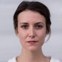 Benita Martins als Lilly