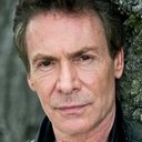 Robin Sachs als Seller