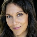 Julianne Jain als Hospital Doctor