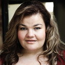Lucy Ware als Becs
