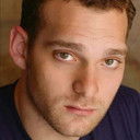 Martinez als Air Traffic Controller