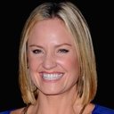 Sherry Stringfield als Laura Mayfield-Bennett