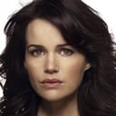 Carla Gugino als Veronica