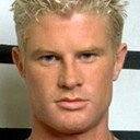 Reid Hutchins als Joey