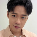 Akai als Henry