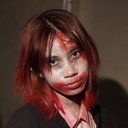 Puti Nilam Sari als Maya Ashford