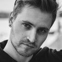 Roope Nieminen als Taiteilija Nieminen