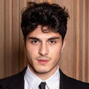 Enes Koçak als Serkan Darıca