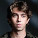 Andrew Fama als Daniel