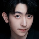 He Xingyu als Lei