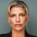 Cher Cosenza als Joy's Friend (uncredited)