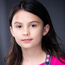 Skye Roberts als Kay Challis