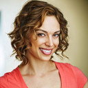 Evie Nicholson als Woman Outside Ciro's