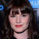 Amy Newbold als Molly Atwood