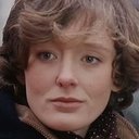 Flore Fitzgerald als Sara, la copine de Barbara