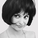 Adriana Asti als Laundry Worker