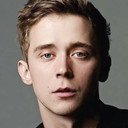 Timofey Yeletskiy als Syn